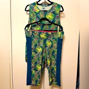 Tropical Workout Set! Top and leggings 🌺